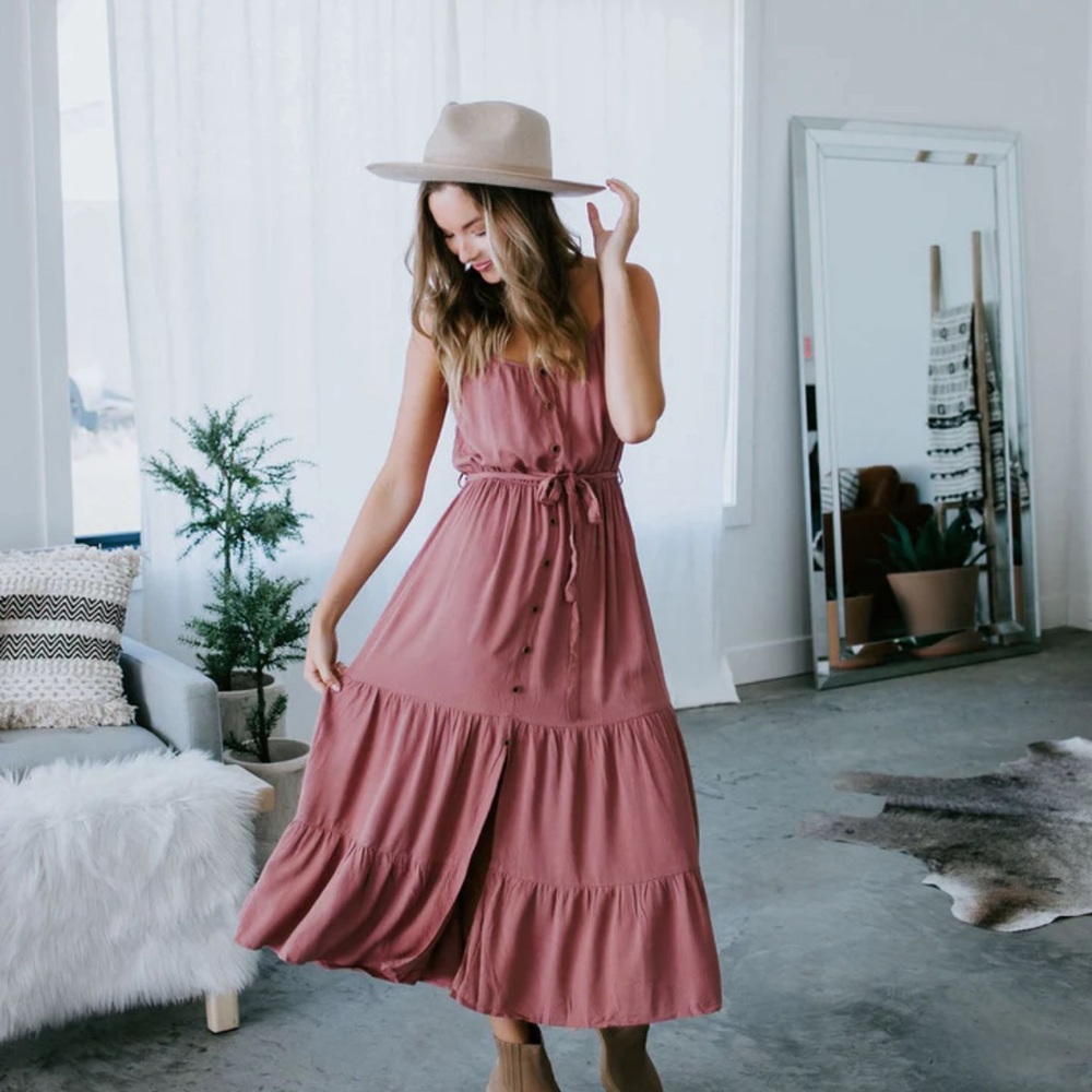 Tiered Maxi Dress mauve size large